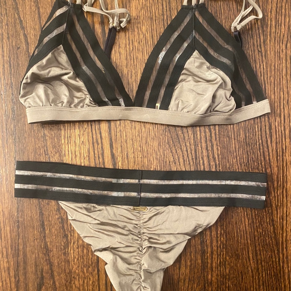 Beach Bunny Bikini Set
